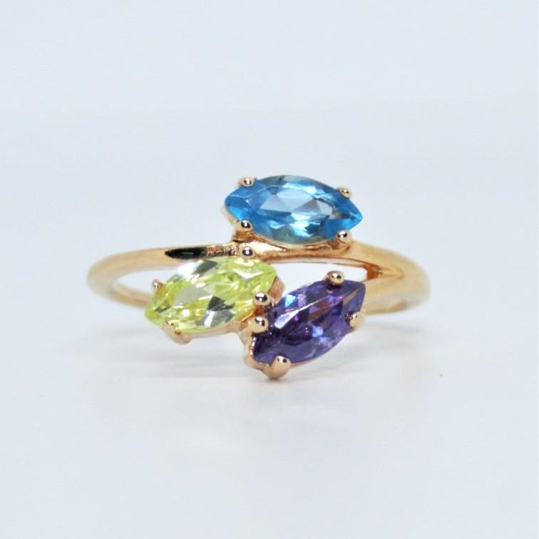 Ring Angelina 🐥 In vermeil, set with tanzanites